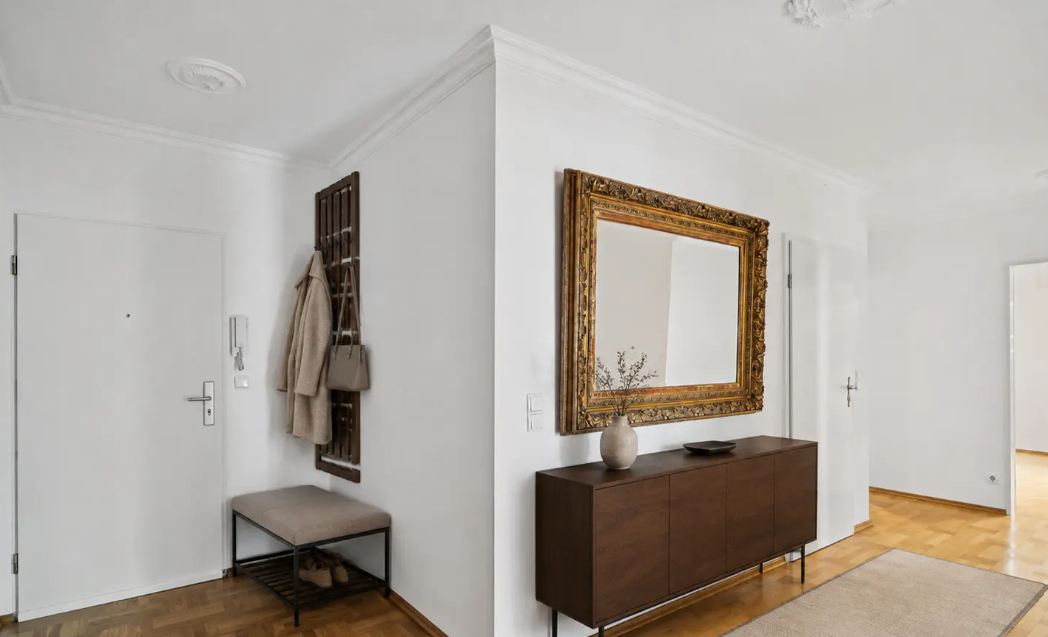 Stylish 3-room apartment with fireplace and balcony in Geneva