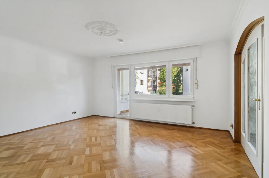 Stylish 3-room apartment with fireplace and balcony in Geneva