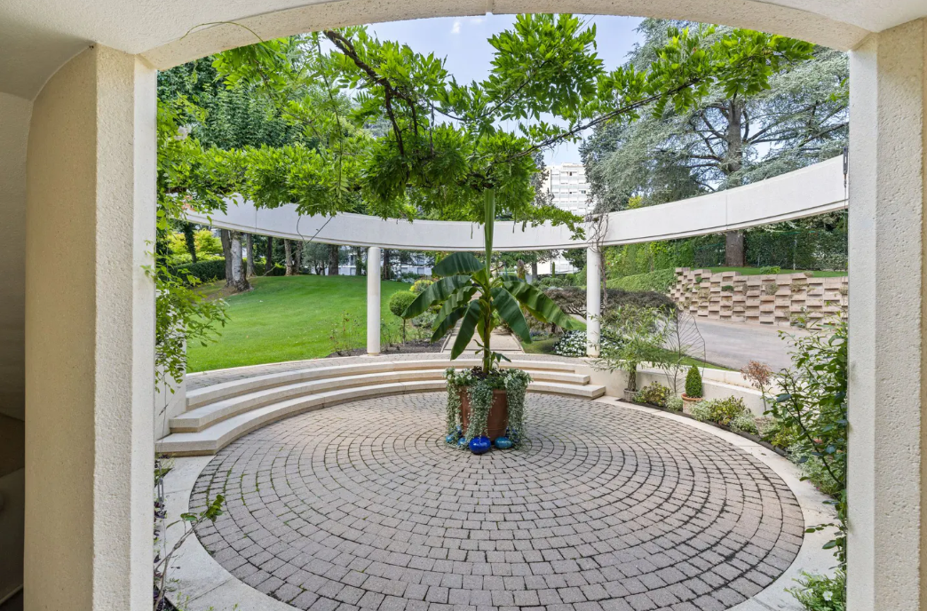 Prestigious duplex in the heart of Champel