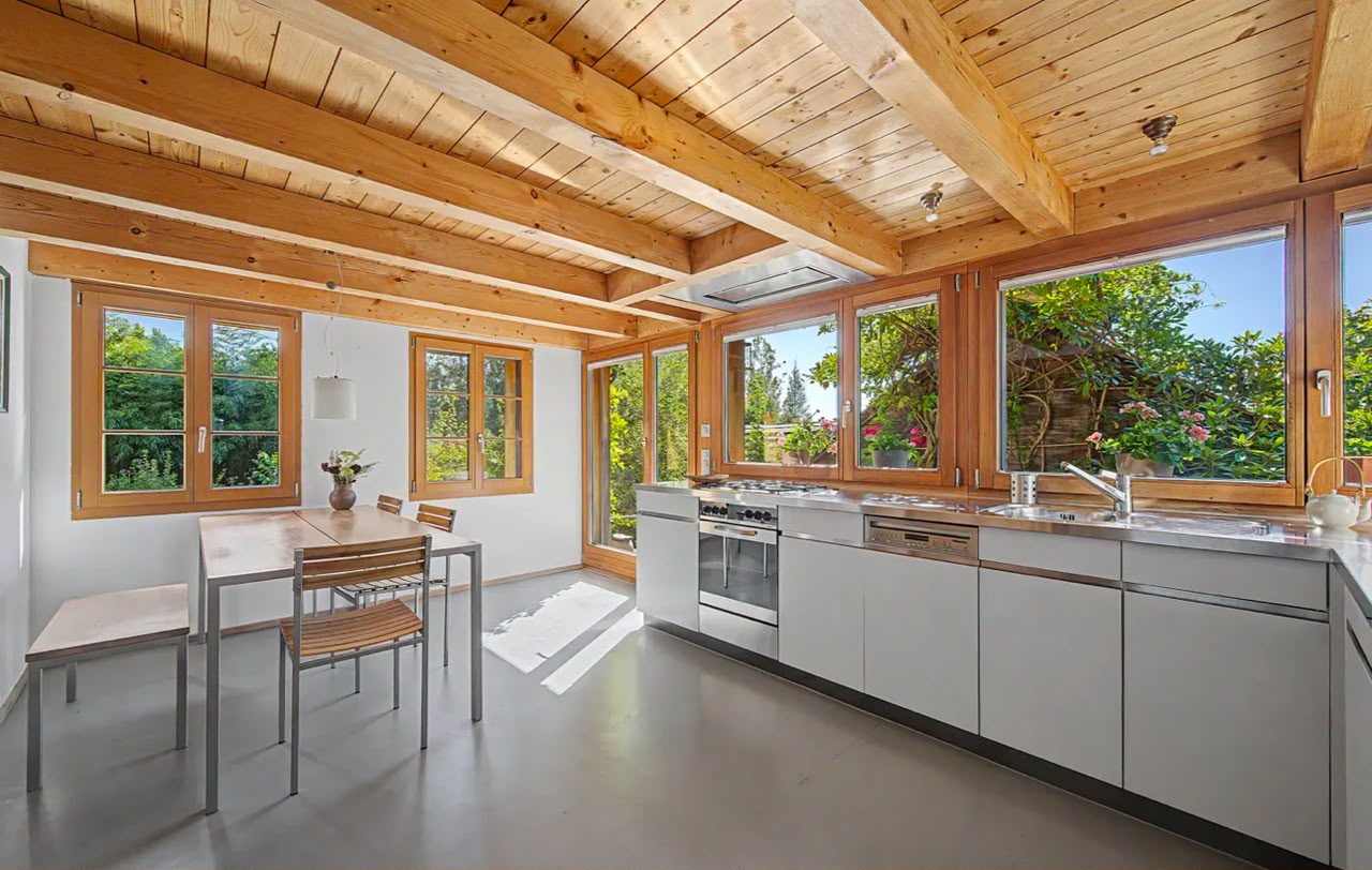 Characterful semi-detached house: privacy, panoramic views & own organic farmland