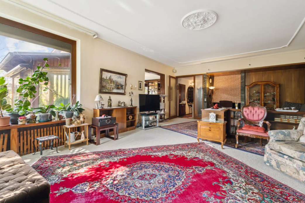 Spacious Detached House with Potential on a Dream Plot